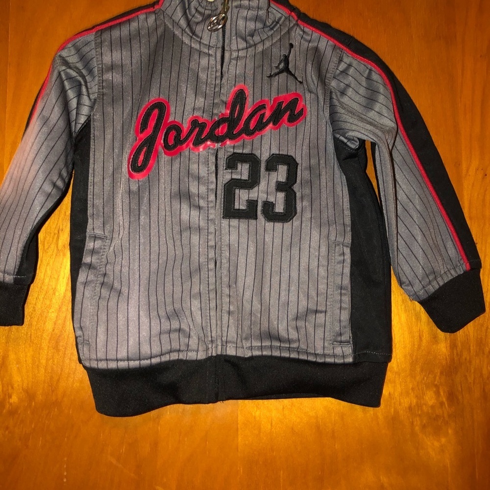 𝅺Jordan toddler kids track jacket 18 months
